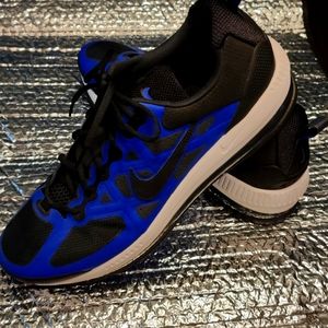 Nike Air Max Genome. Like new, never worn outside. Size 15